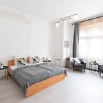 Spacious And Comfy Very * 布达佩斯