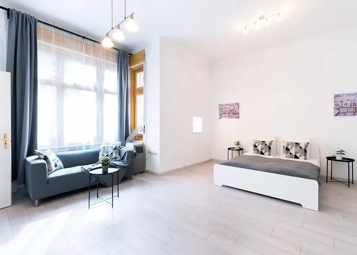 Appartement Spacious And Comfy Very Boedapest