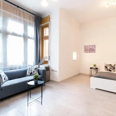 Spacious And Comfy Very *