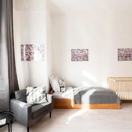 Spacious And Comfy Very *