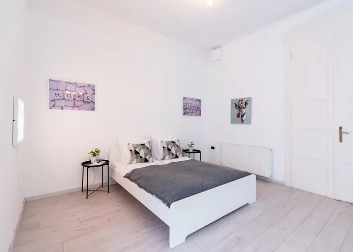 Spacious And Comfy Very *